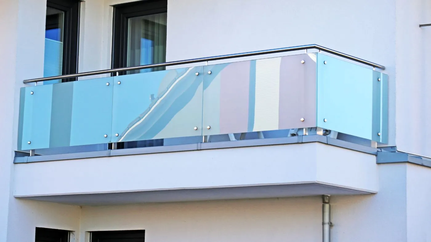 Productos con combinación de vidrio y aluminio en Playa del Carmen